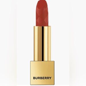 New Burberry Kisses Matte Lipstick in shade 93 Russet
